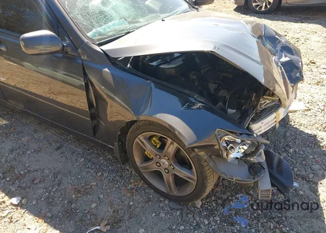 2001 Lexus Is 300 из США, поврежденный, VIN JTHBD182510031334